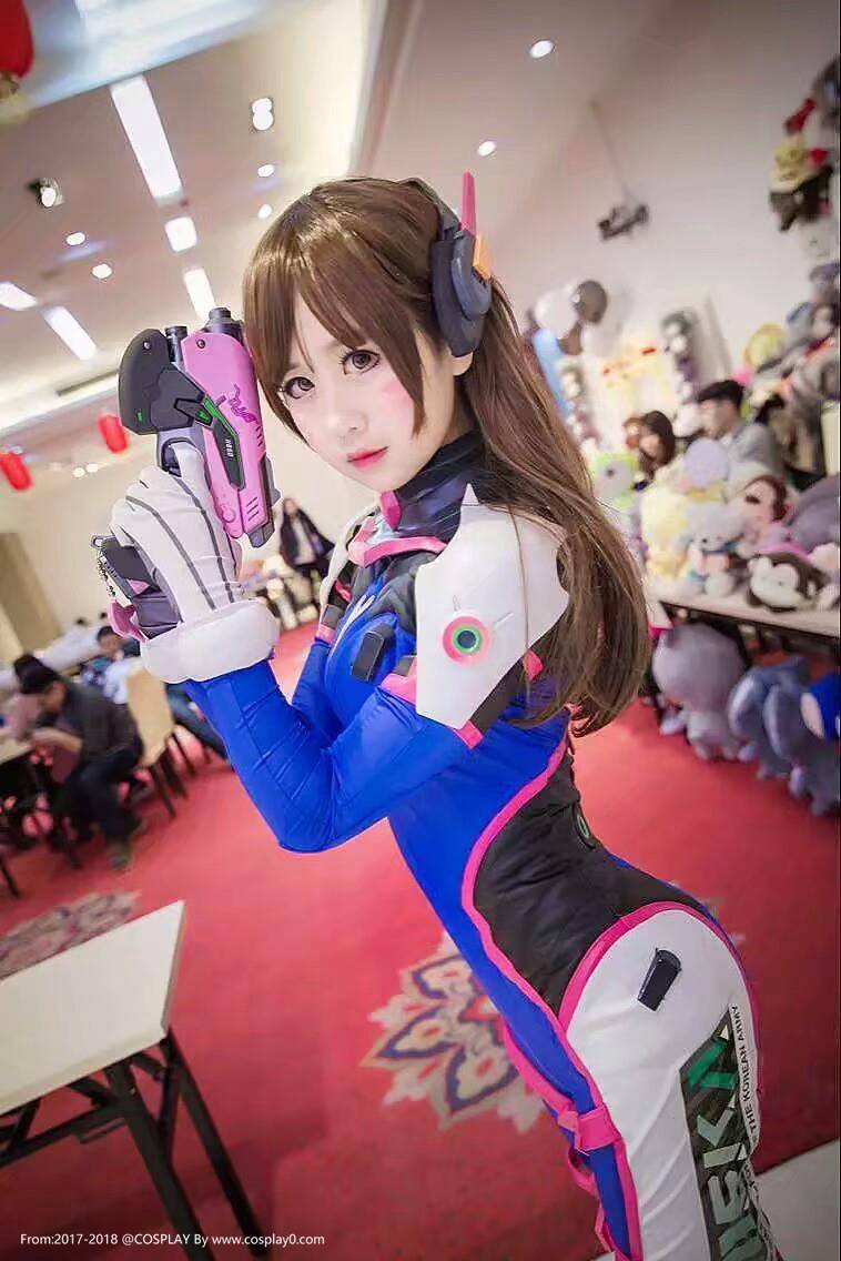 Cosplay福利/动漫漫展守望先锋D.Va萌芽儿Cosplay场照图片