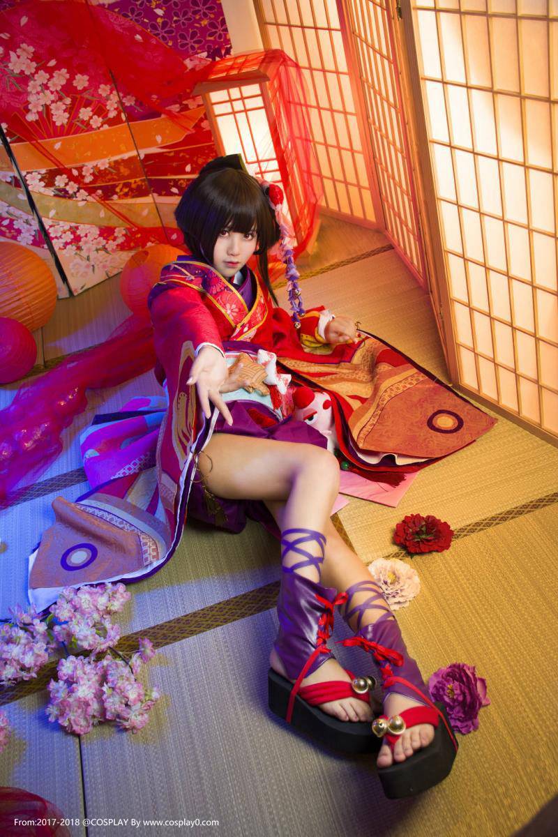 Cosplay福利/萌芽儿阴阳师神乐萝莉足控福利Cosplay图片