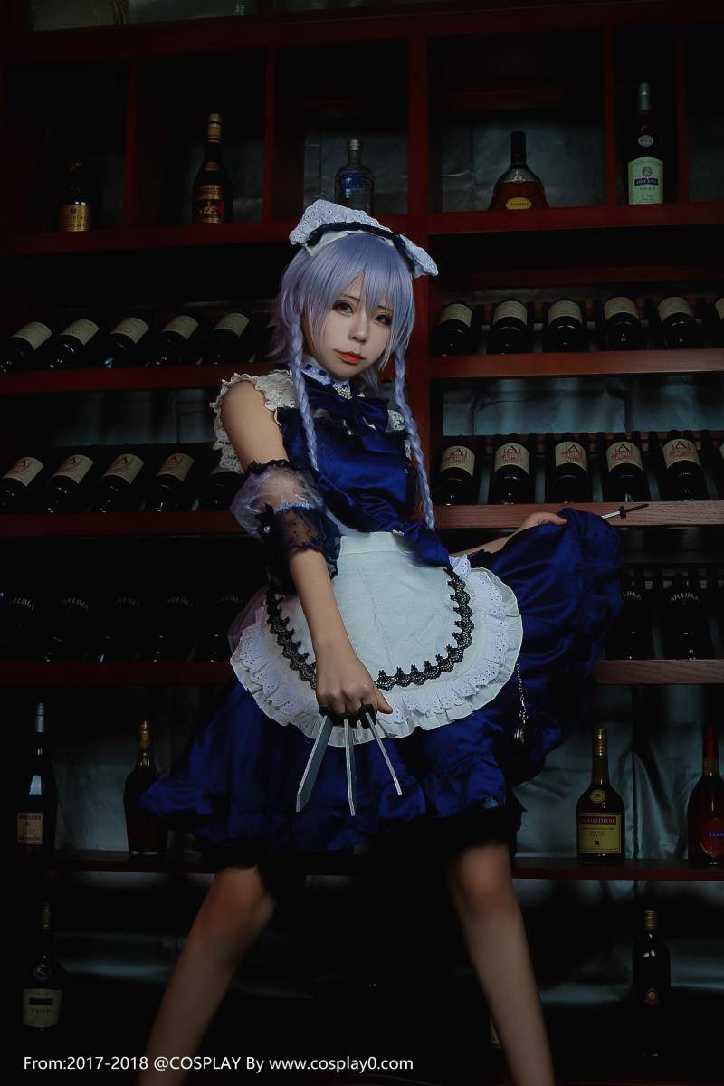 Cosplay福利/东方Project十六夜咲夜美女女仆装裸足Cos图片