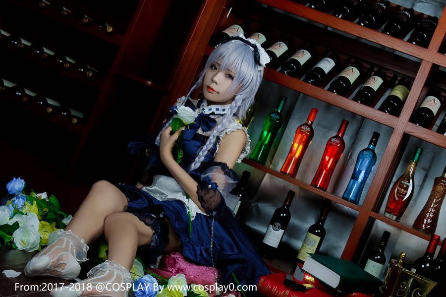 Cosplay福利/东方Project十六夜咲夜美女女仆装裸足Cos图片