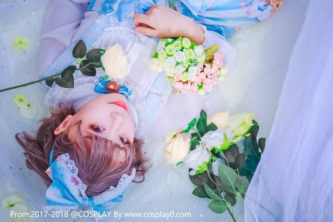 Cosplay福利/半次元Coser夜玲萌妹子LOLITA装扮日常Cos图片