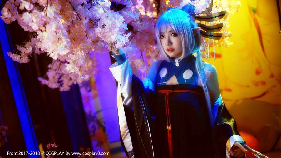 Cosplay福利/二次元萌妹子VOCALOID洛天依Cosplay美女图片