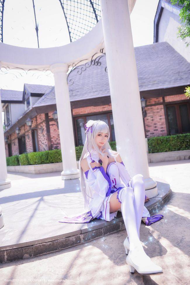 Cosplay福利/爱蜜莉雅雷姆拉姆姐妹花女仆诱惑Cosplay图片合集