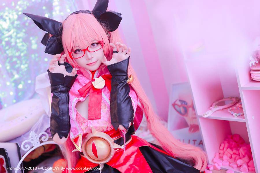 Cosplay福利/王者荣耀女英雄萌妹子安琪拉萝莉Cosplay本子图片