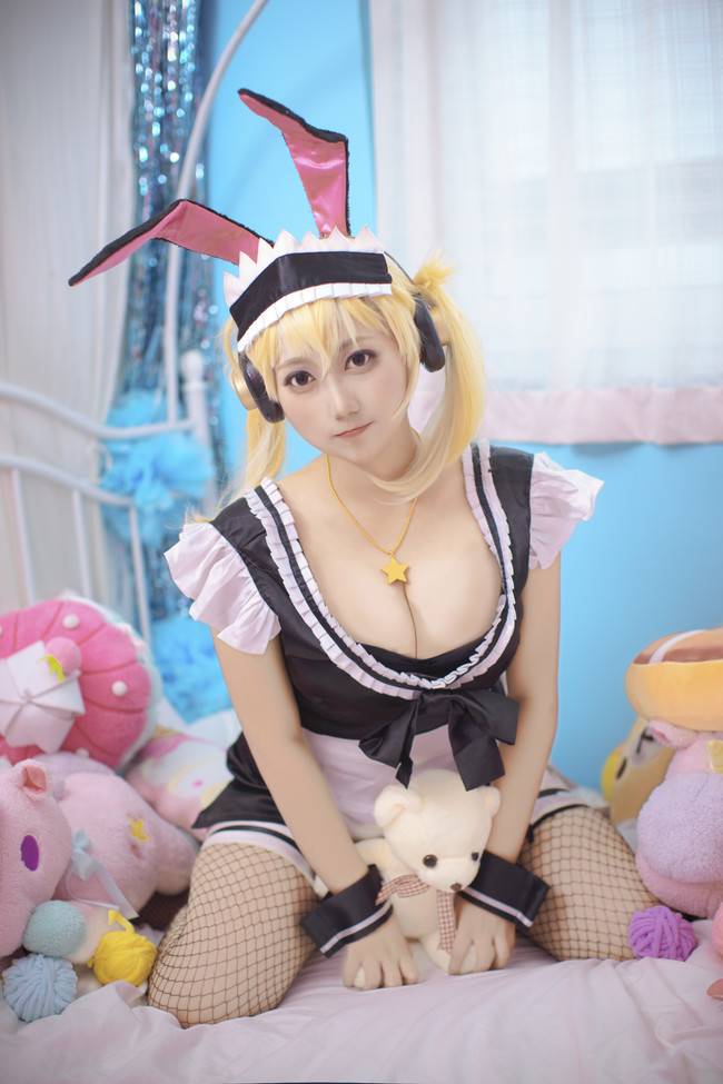 Cosplay福利/黑丝绝对领域女仆 超级索尼子破叉子COSPLAY美图欣赏