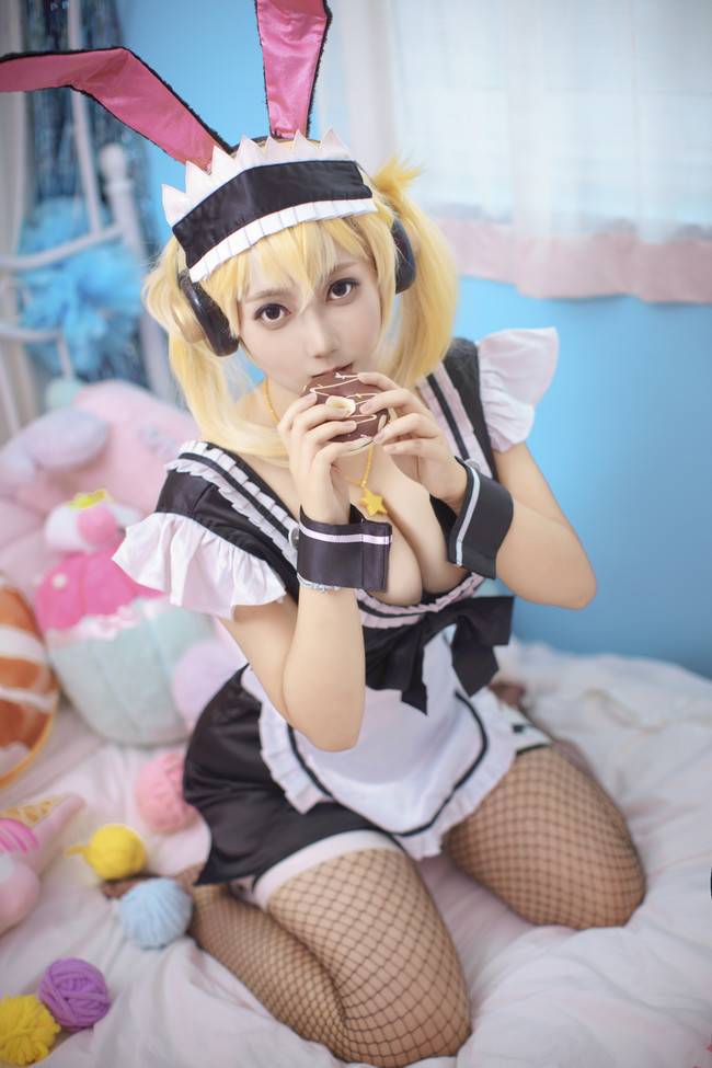 Cosplay福利/黑丝绝对领域女仆 超级索尼子破叉子COSPLAY美图欣赏