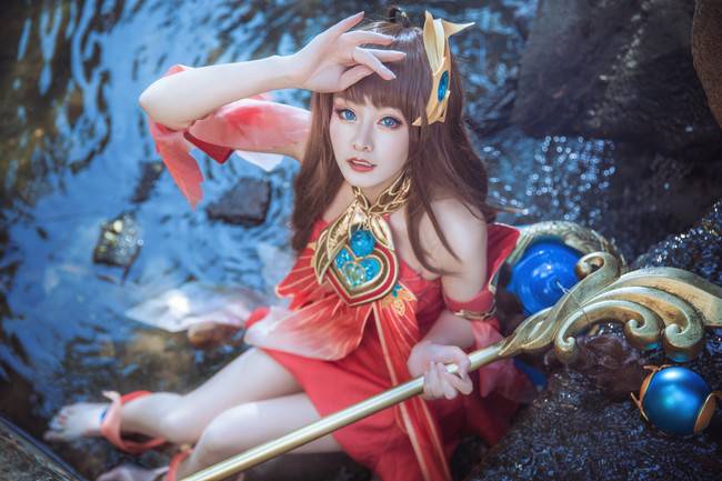 Cosplay福利/性感红衣少女 王者荣耀 大乔COSPLAY