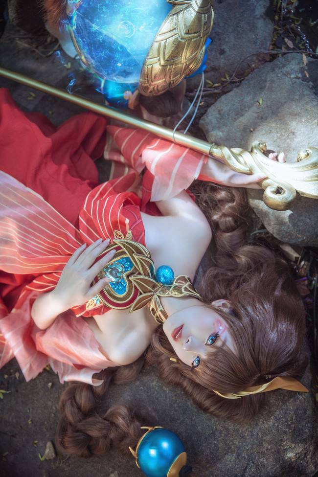 Cosplay福利/性感红衣少女 王者荣耀 大乔COSPLAY