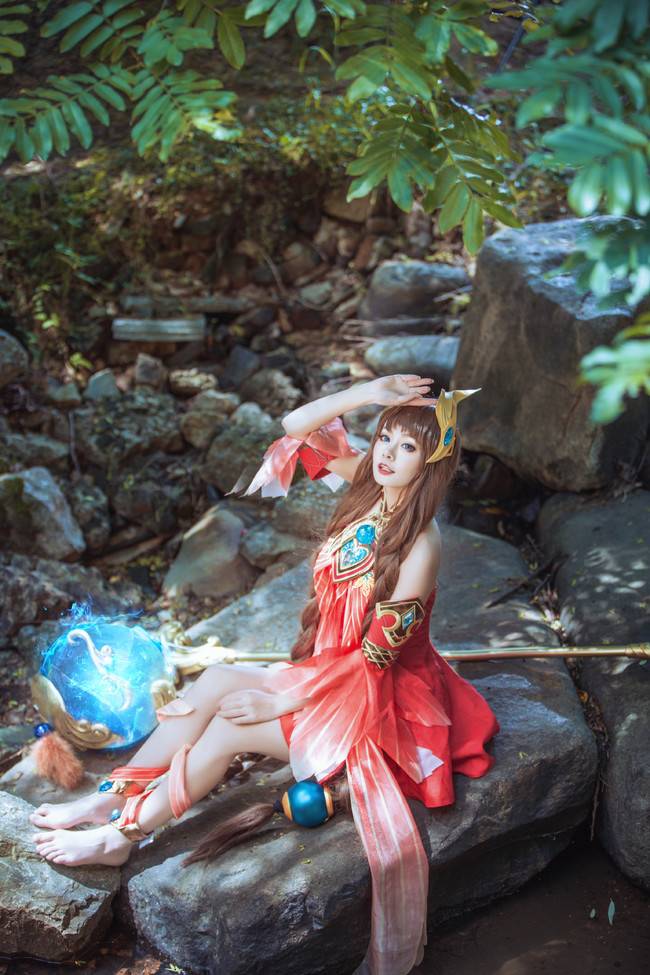 Cosplay福利/性感红衣少女 王者荣耀 大乔COSPLAY