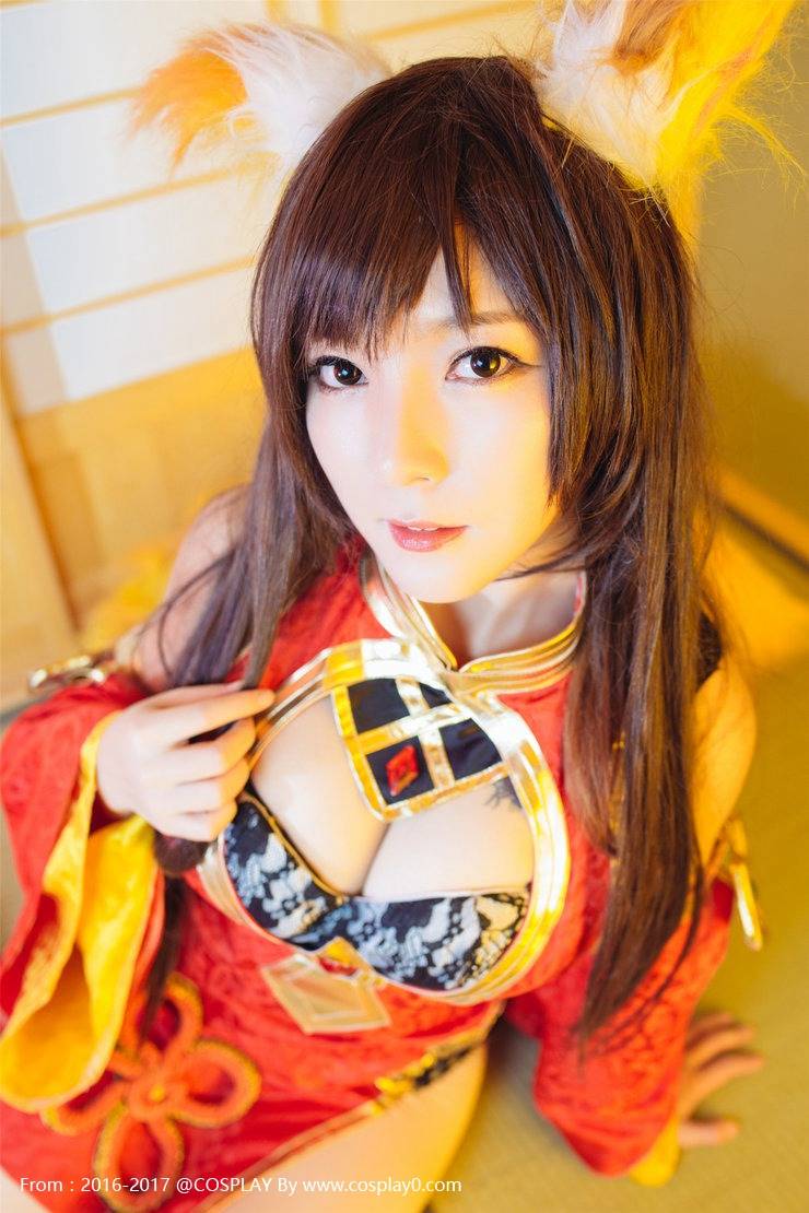 Cosplay福利/巨乳美女妲己Cosplay诱惑本子福利