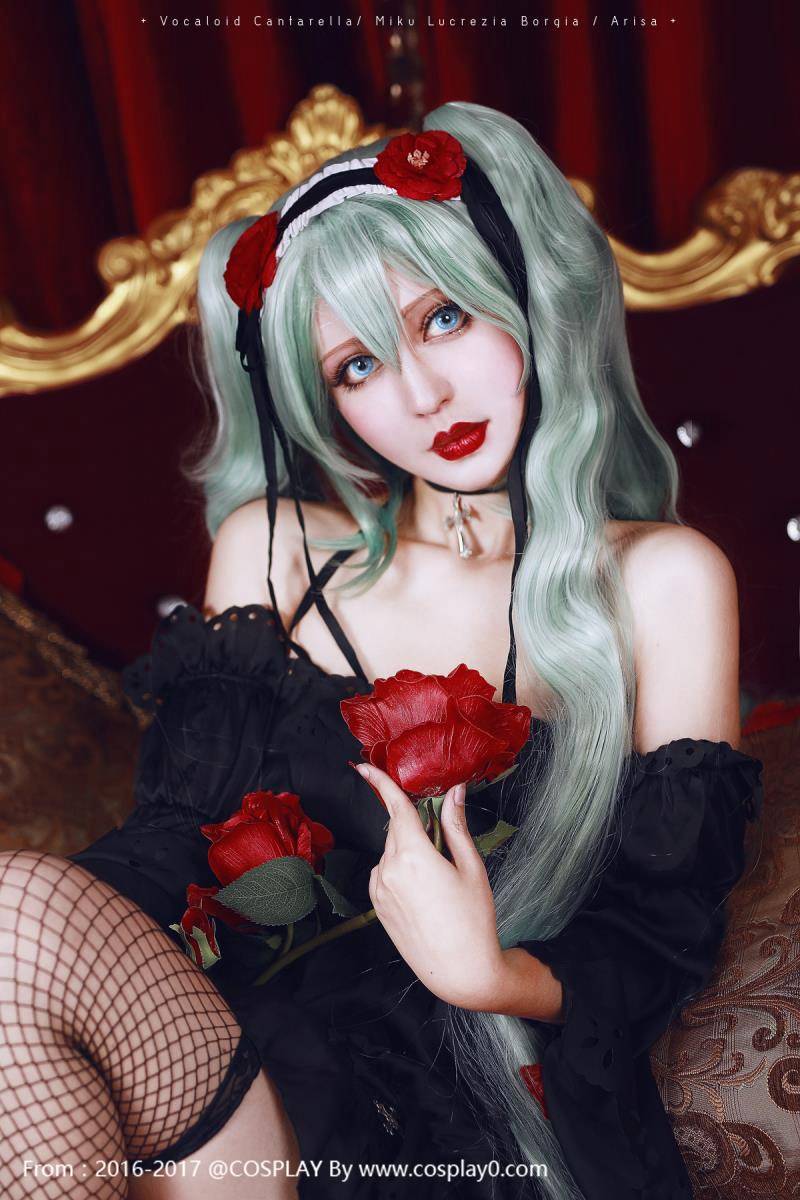 Cosplay福利/Miku初音未来黑丝诱惑Cosplay本子福利