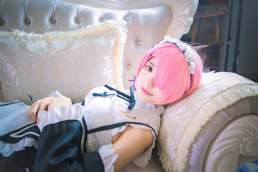 Cosplay福利/半次元小野妹子w拉姆雷姆白丝足控福利Cosplay