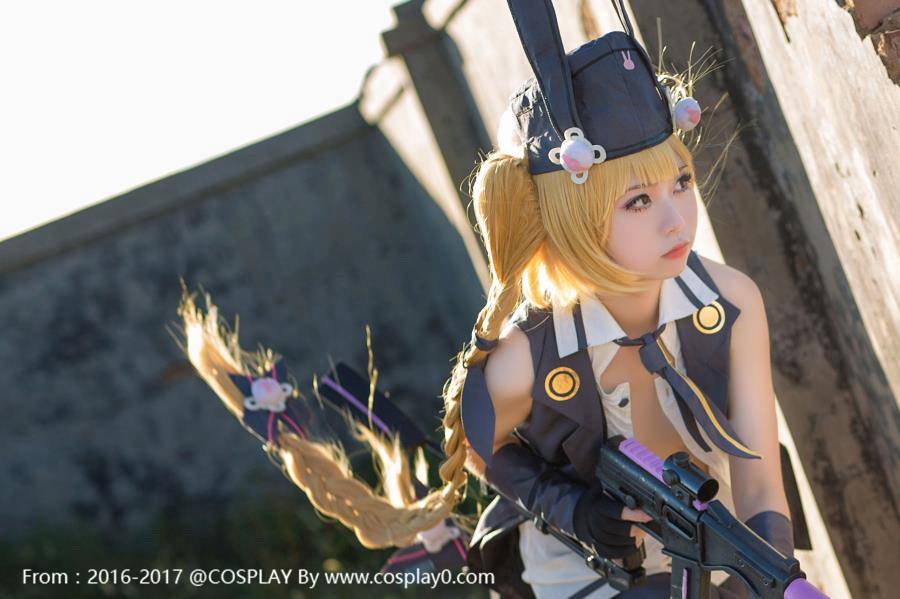 Cosplay福利/少女前线SR-3MP“旋风”Cos巨乳萝莉福利