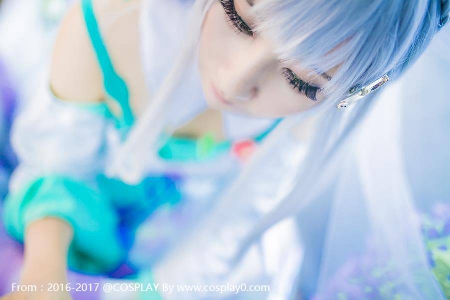 Cosplay福利/Coser雪瞳从零开始艾米莉亚Cosplay足控福利