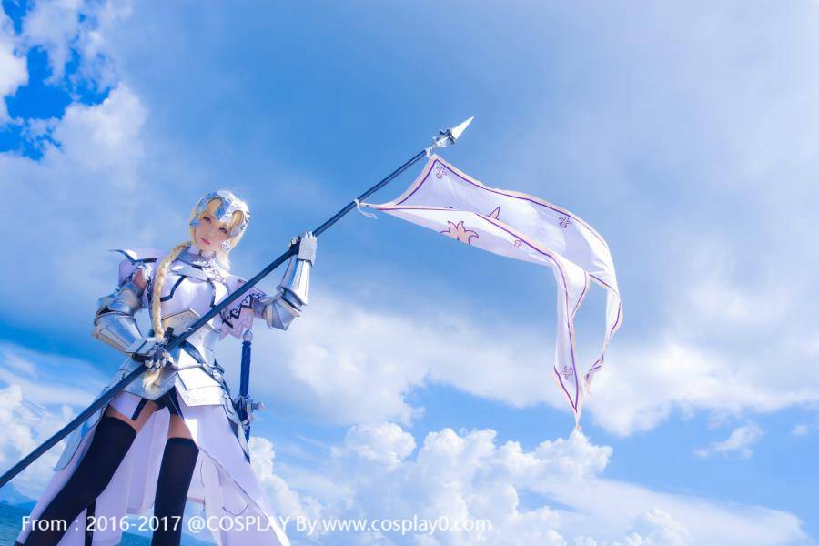 Cosplay福利/青青子黑丝美腿Cosplay贞德福利美女图片