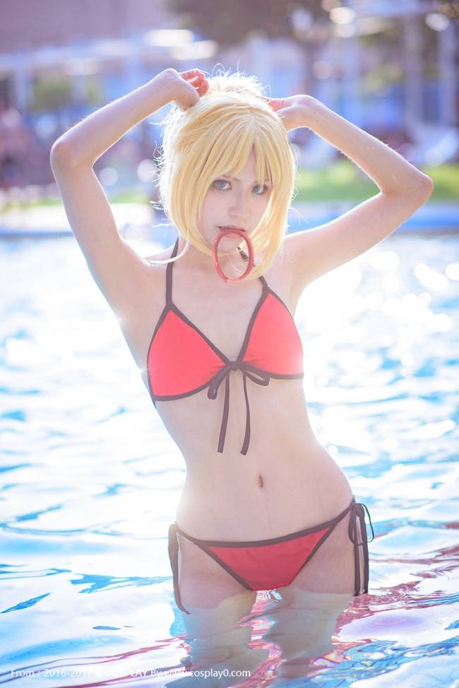 Cosplay福利/性感美女 水着比基尼 莫德雷德Cos福利图片