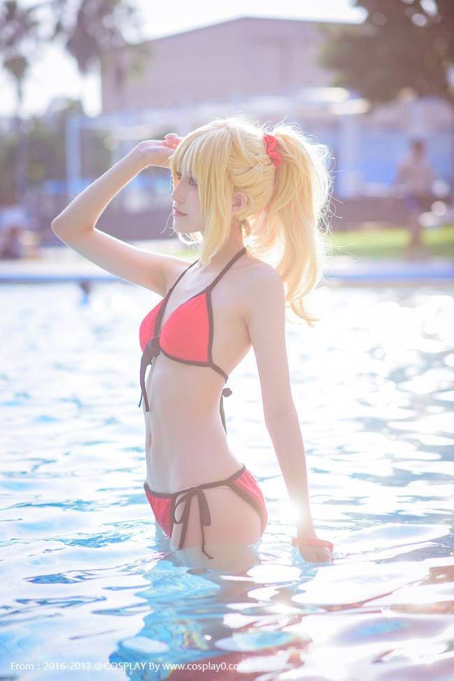 Cosplay福利/性感美女 水着比基尼 莫德雷德Cos福利图片