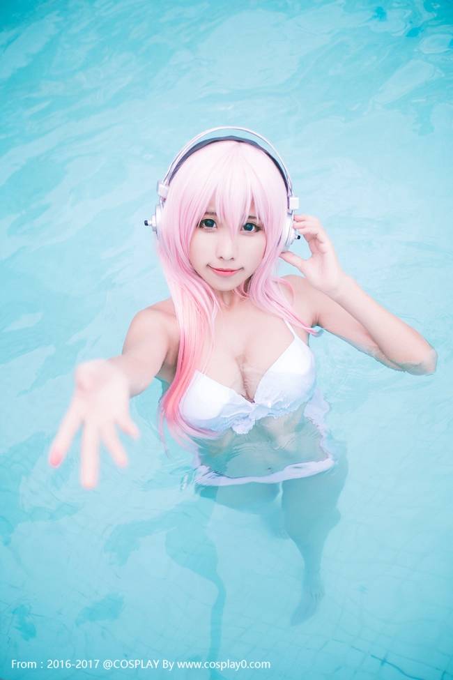 Cosplay福利/童颜巨乳妹子Cos超级索尼子足控h福利本