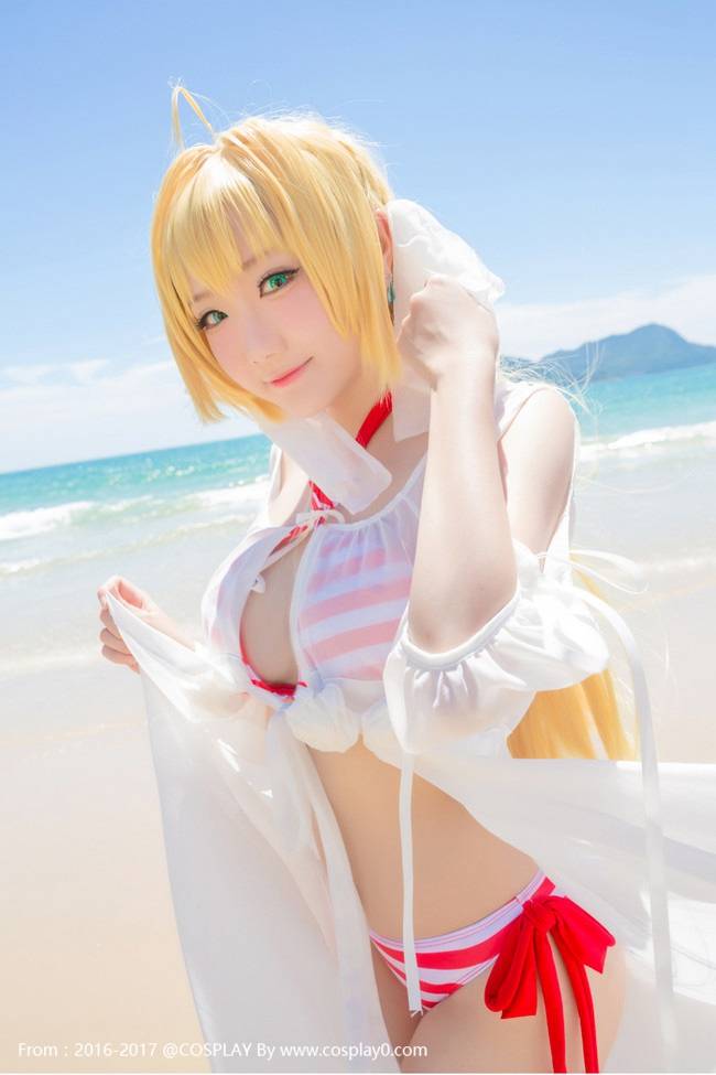 Cosplay福利/尼禄·克劳狄乌斯夏日海滩泳装Cos少女足控福利图片