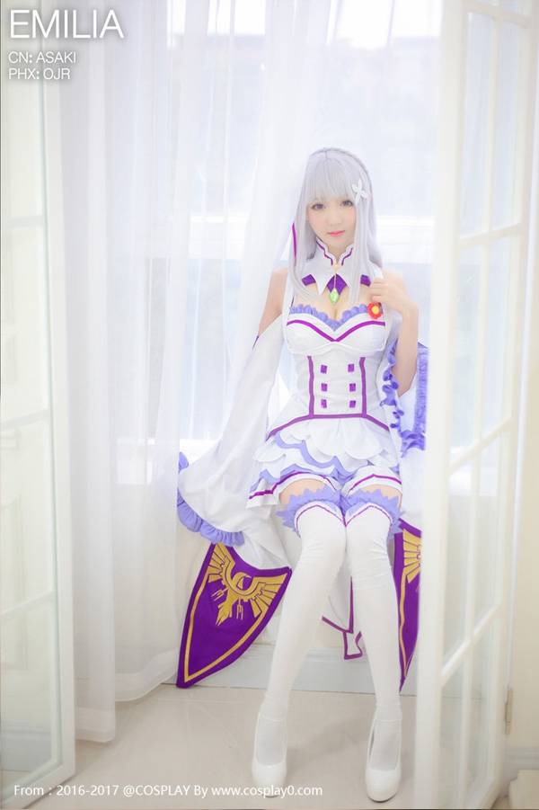 Cosplay福利/巨乳美女浅浅ASAKI艾米莉亚白丝Cos福利图