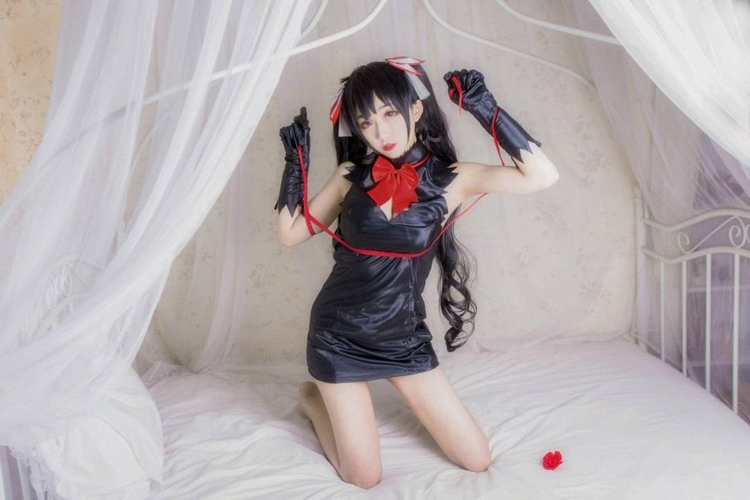 Cosplay福利/双马尾萌妹子cosplay赫斯缇雅足控福利图片