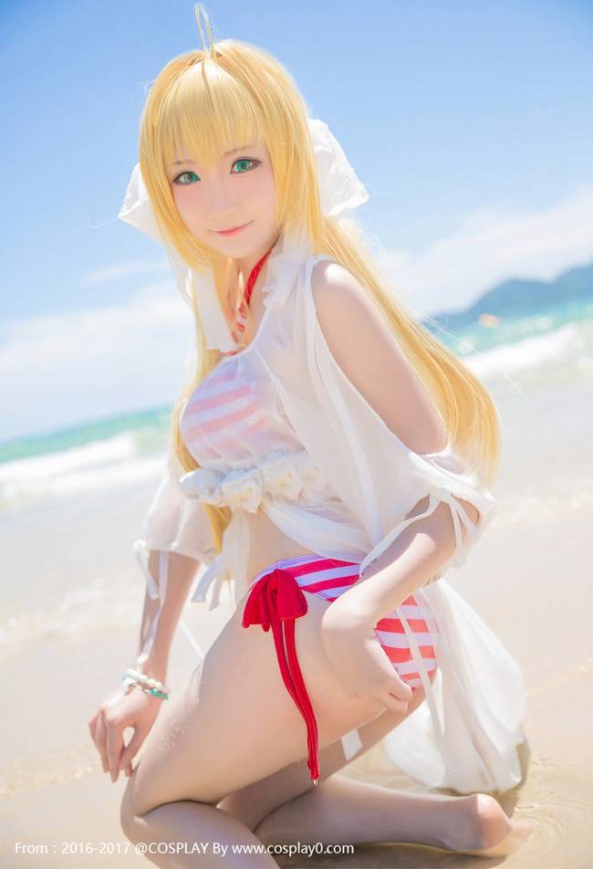 Cosplay福利/尼禄·克劳狄乌斯夏日海滩泳装Cos少女足控福利图片