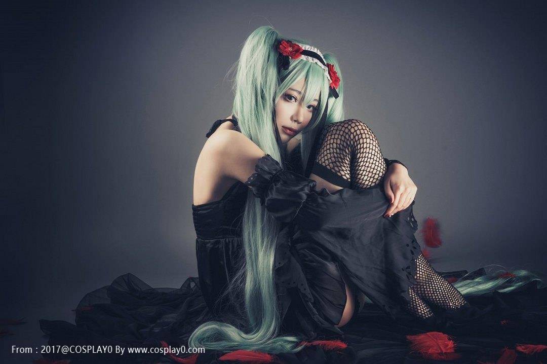 Cosplay福利/性感美女Cos初音未来禁忌之恋坎特雷拉福利图片