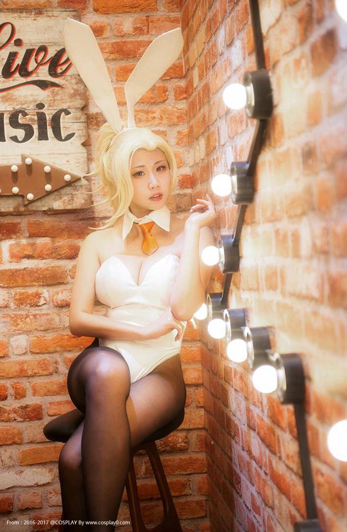 Cosplay福利/守望先锋三刀刀刀刕D.va安吉拉兔女郎美腿黑丝Cosplay福利写真