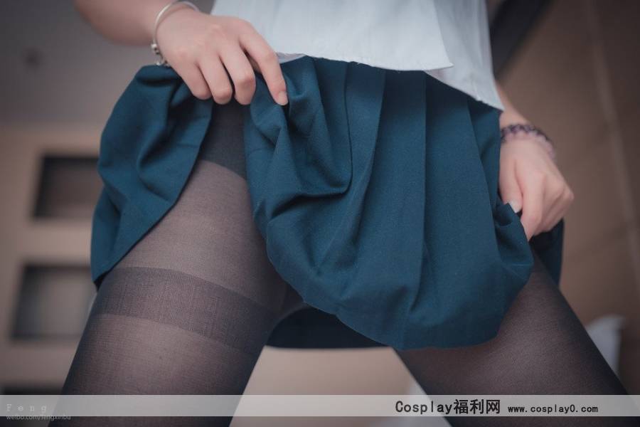 Cosplay福利/少女制服 黑丝美腿超短裙cos