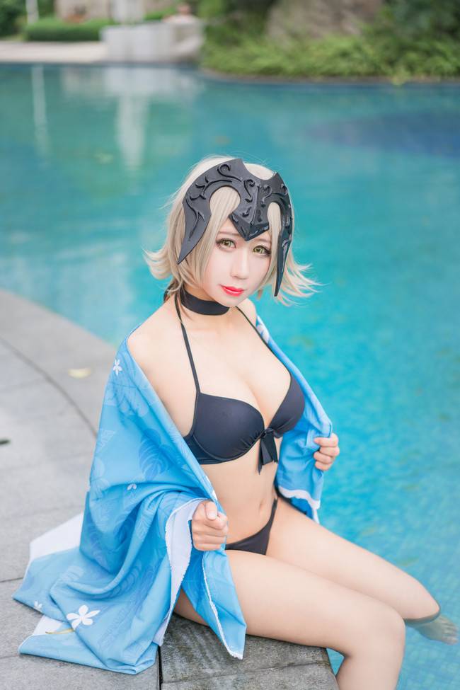 Cosplay福利/Fate/Grand Order 黑贞德黑色泳装COSPLAY美图欣赏 cn:浅浠