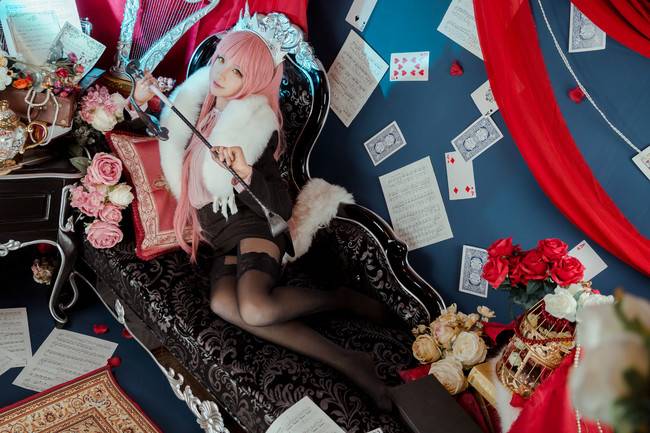 Cosplay福利/来打牌吧 黑丝绝对领域少女Fate/Grand Order 梅芙COSPLAY美图欣赏 cn:安能治我拖延症一_一