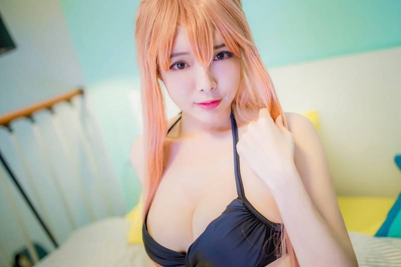 Cosplay福利/二次元美女性感尤物夏小秋cos童颜巨乳福利图片