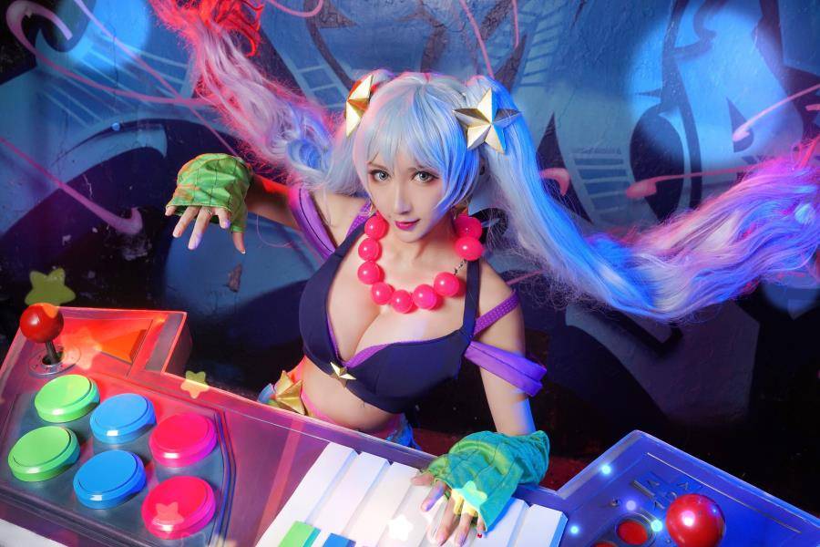 Cosplay福利/英雄联盟琴瑟仙女娑娜cosplay福利图片