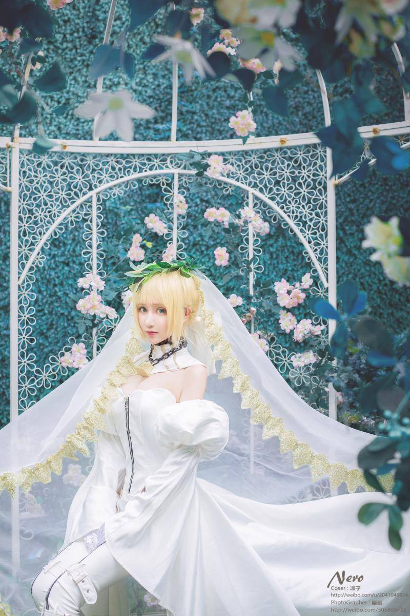 Cosplay福利/绝对领域巨乳御姐尼禄花嫁cosplay福利图片