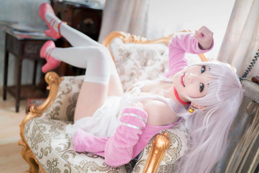 Cosplay福利/绝对领域粉嫩萝莉K猫cosplay福利图片诱惑