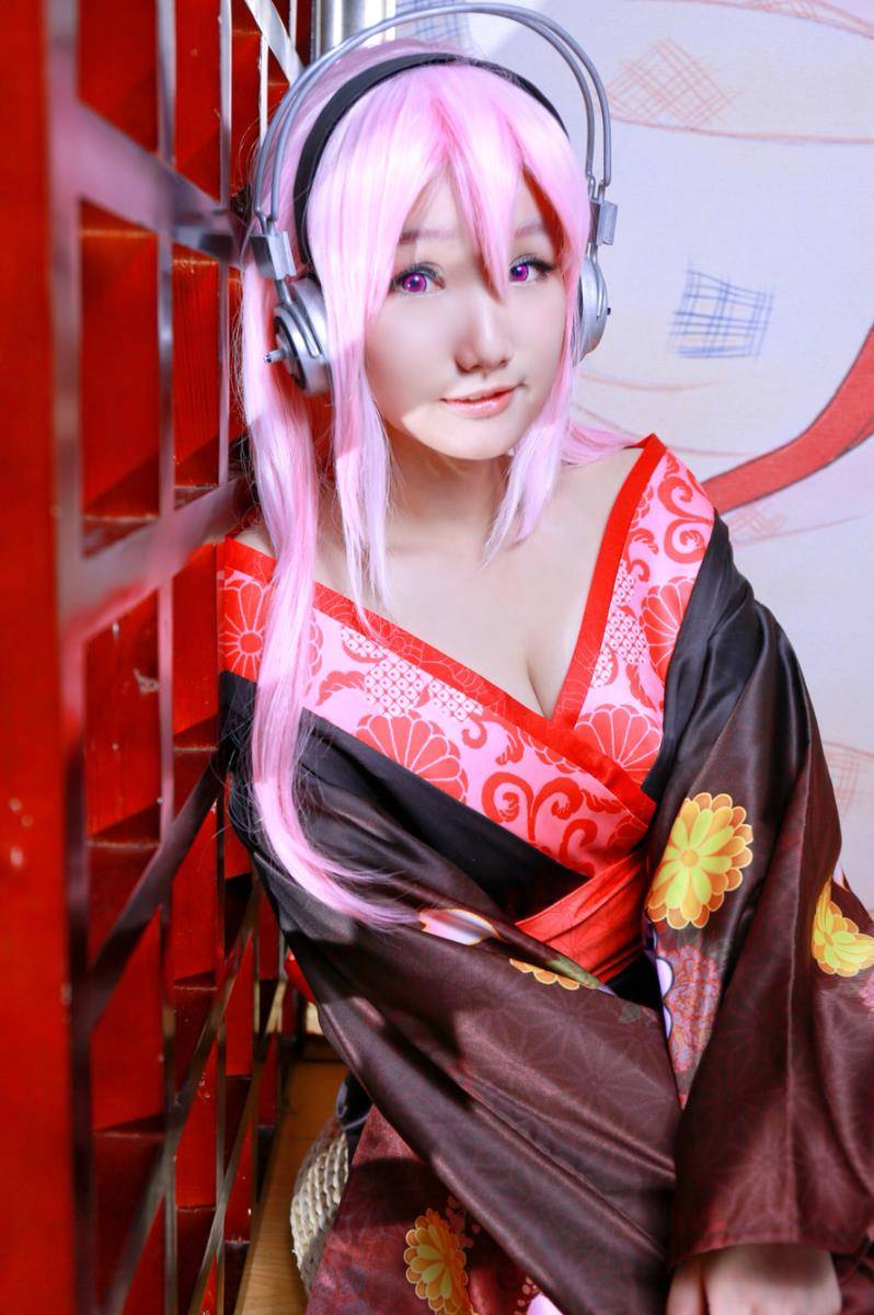 Cosplay福利/半次元福利巨乳萝莉超级索尼子cosplay福利图片