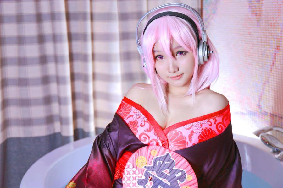 Cosplay福利/半次元福利巨乳萝莉超级索尼子cosplay福利图片