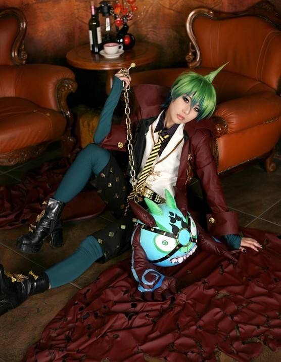 Cosplay福利/螺旋猫帅气制服蓝色驱魔师cosplay