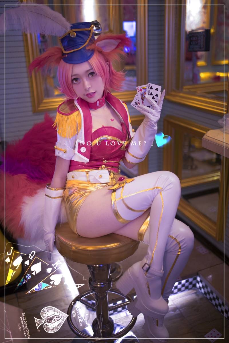 Cosplay福利/王者荣耀妲己cosplay福利 制服御姐白丝图片