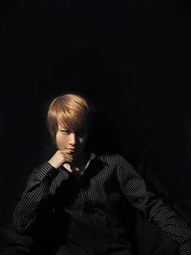 Cosplay福利/《死亡笔记》COS夜神月 暗やみの中で潜む