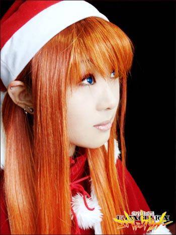 Cosplay福利/《EVA》明日香圣诞装可爱萝莉嘟嘴卖萌cosplay