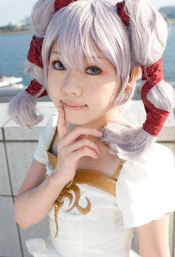 Cosplay福利/《火焰之纹章》双马尾萝莉cosplay