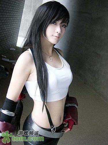 Cosplay福利/超靓FF7女主角火辣身材真人cosplay