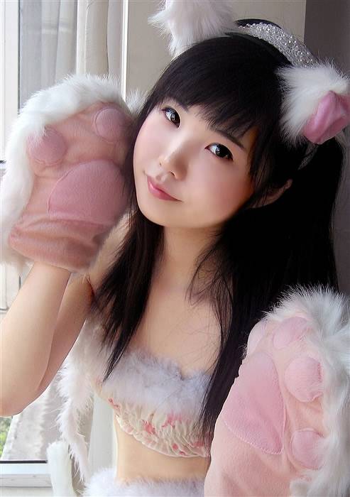 Cosplay福利/阿西雅性感萝莉猫女cosplay图片 白皙美腿玩一年