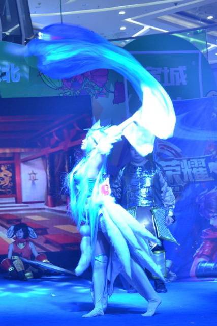 Cosplay福利/王者cos/王者荣耀冰雪女王王昭君cosplay图片