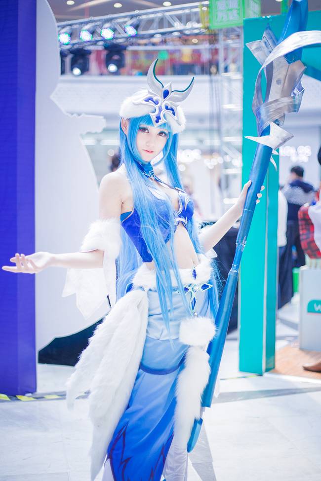 Cosplay福利/王者cos/王者荣耀冰雪女王王昭君cosplay图片