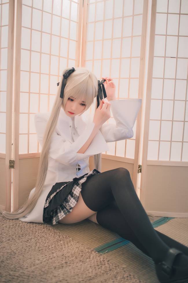 Cosplay福利/双马尾软妹缘之空春日野穹黑丝美腿cosplay图片