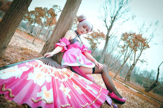 Cosplay福利/王者cos/王者荣耀小乔美腿黑丝cosplay图片