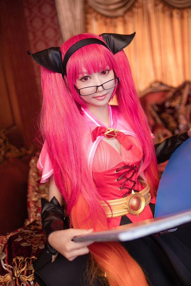 Cosplay福利/王者cos/王者荣耀暗夜萝莉安琪拉cosplay美图