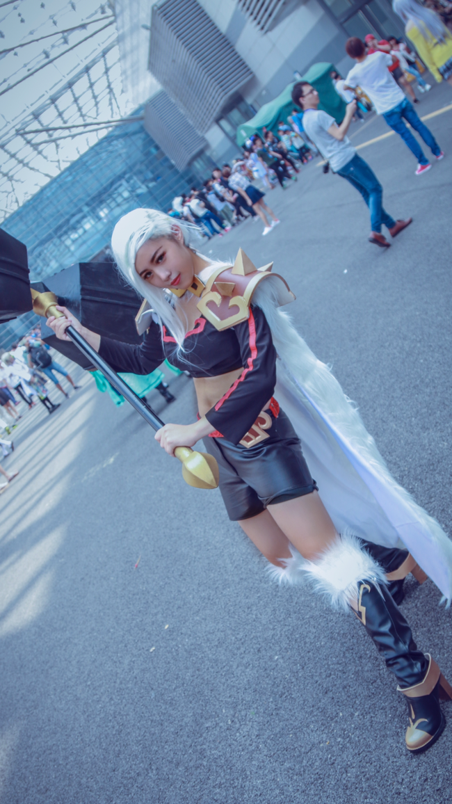 Cosplay福利/王者cos/性感美女王者荣耀cosplay钟无艳图片